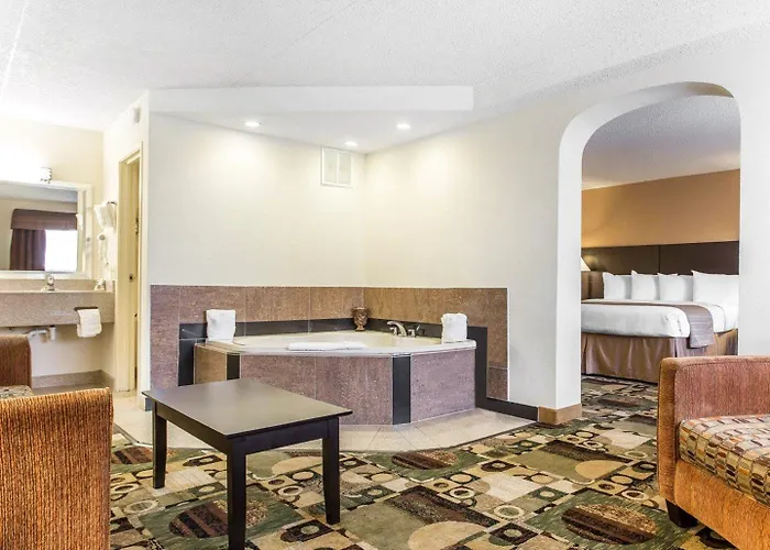Quality Inn & Suites Coliseum