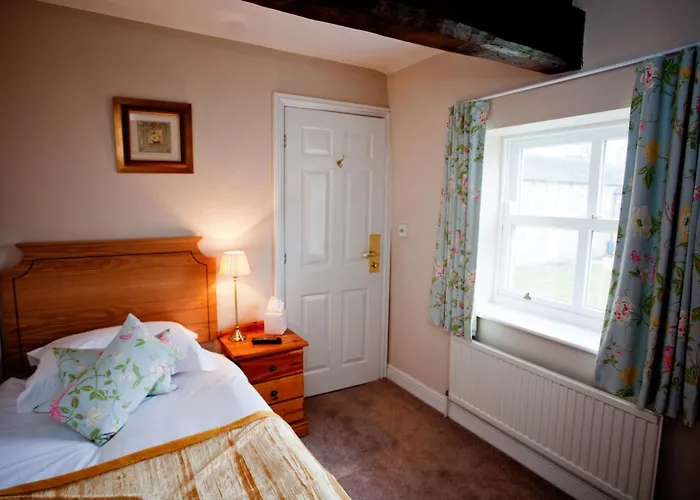 Waterton Park Hotel