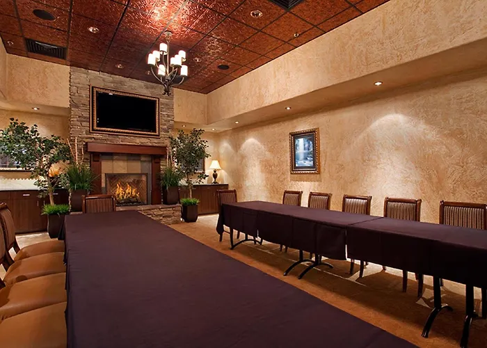 Maverick Hotel And Casino By Red Lion Hotels