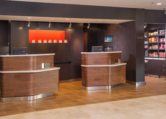 Courtyard By Marriott Richmond West Hotel Dumbarton