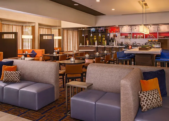 Courtyard By Marriott Richmond West Hotel Dumbarton