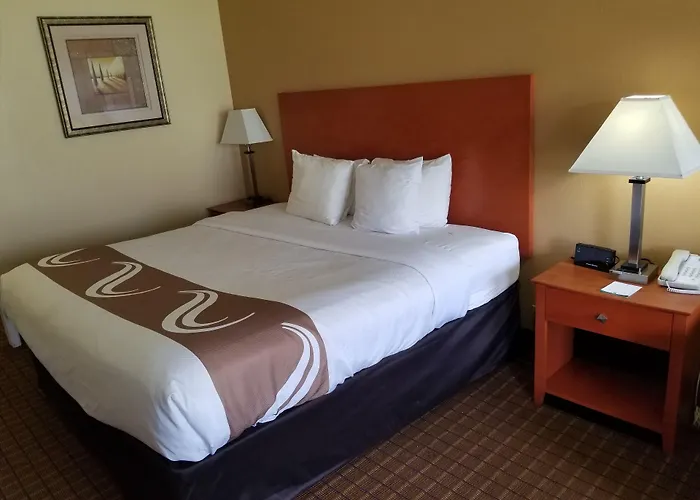 Wilkes-Barre Inn & Suites