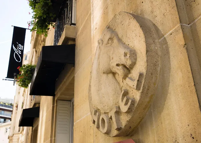 Hotel Ares Eiffel Parigi