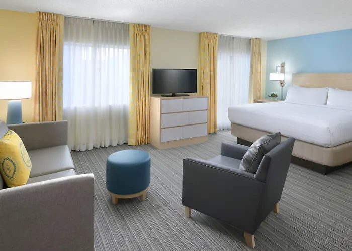 Sonesta Simply Suites Cleveland Airport