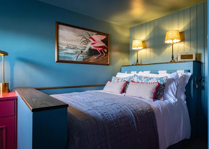 The White Hart - A Heartwood Inn