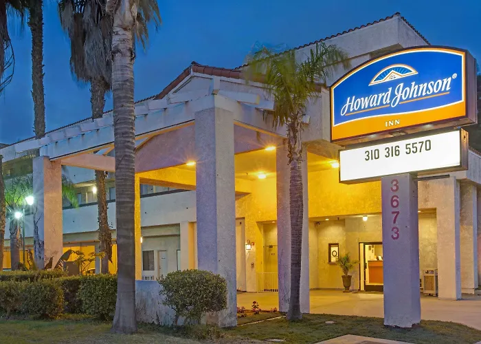 Howard Johnson By Wyndham Torrance