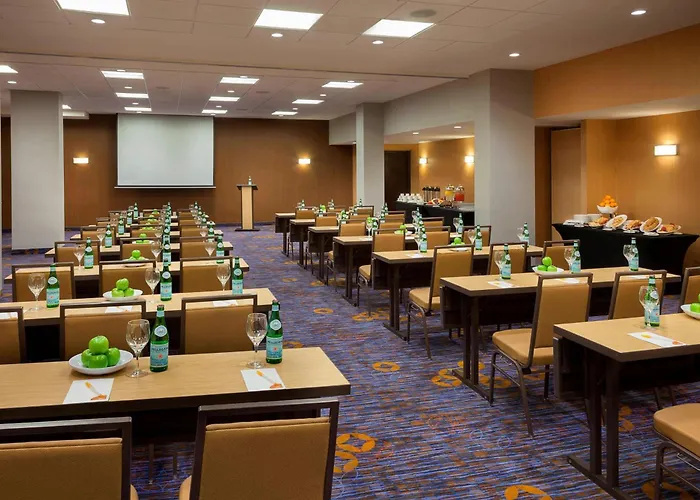 Courtyard By Marriott Toronto Northeast/Markham