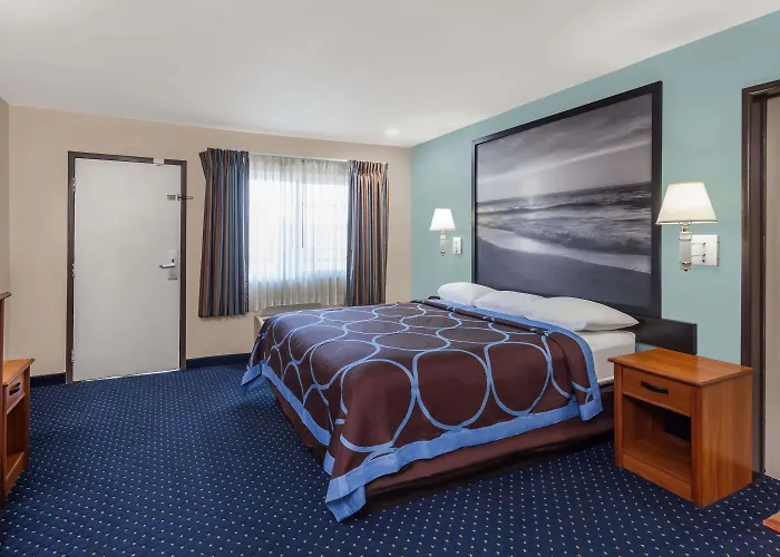 Super 8 By Wyndham El Cajon San Diego