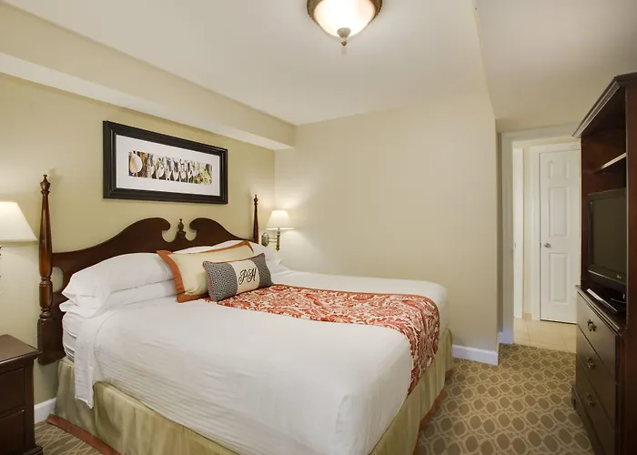 Bluegreen Vacations Patrick Henry Square, An Ascend Collection Resort