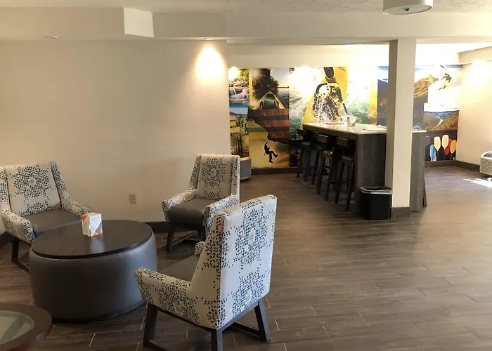Clarion Pointe Beckley