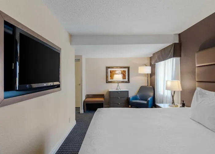 Best Western Premier Chateau Granville Hotel & Suites & Conference Centre