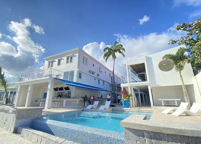 Seaview Beach Hotel