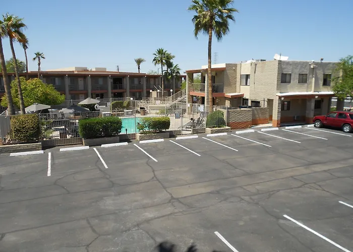 Quality Inn & Suites Phoenix Nw - Sun City