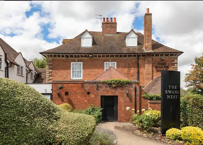 Swan'S Nest Hotel