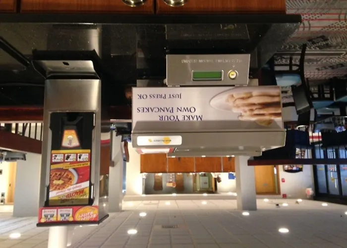 Days Inn By Wyndham Englewood Dayton Airport