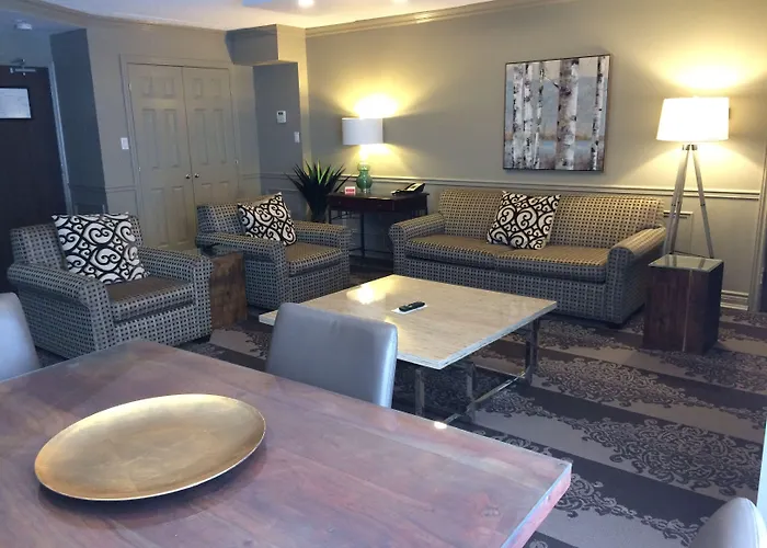 Ramada By Wyndham Cornwall