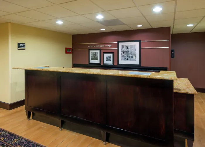 Hampton Inn I-10 & College Drive
