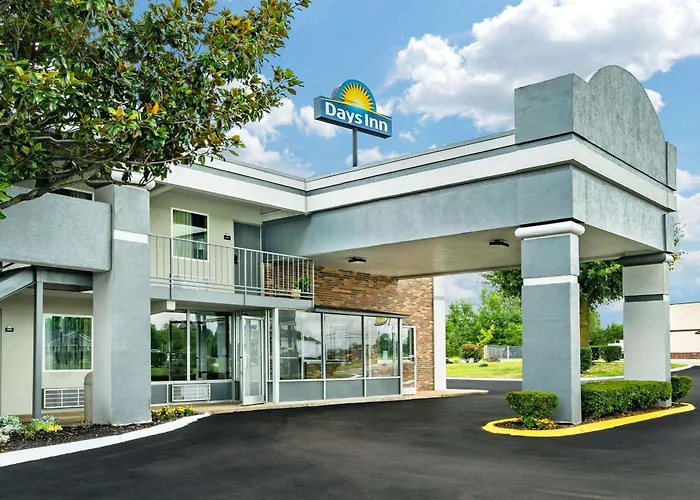 Days Inn By Wyndham Clarksville Tn