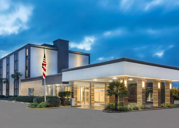 Wyndham Garden Summerville