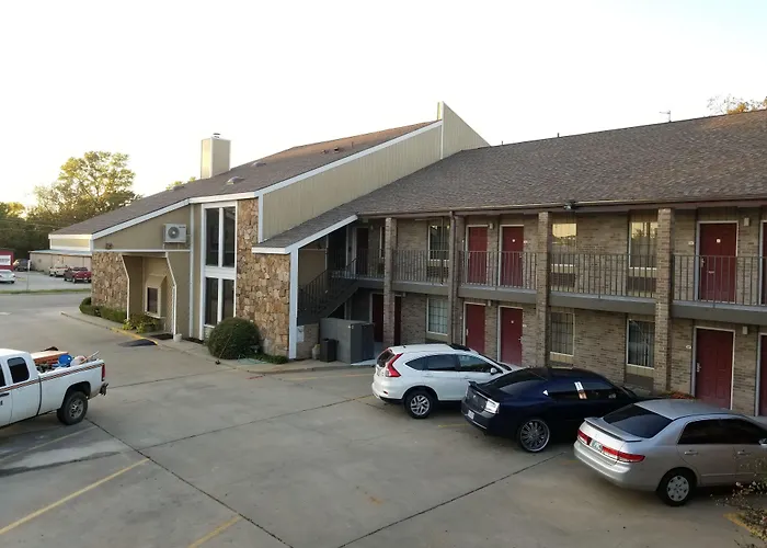 Motel 6 Ada Ok