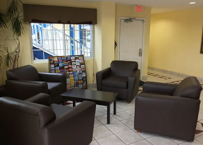 Days Inn By Wyndham Baytown Tx