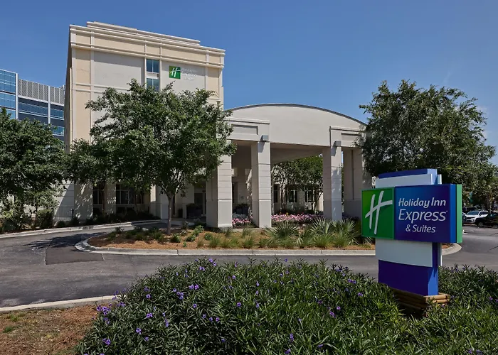 Holiday Inn Express & Suites Charleston Dwtn - Medical Ctr By Ihg