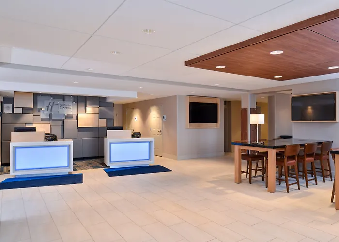 Holiday Inn Express Rochester - University Area By Ihg