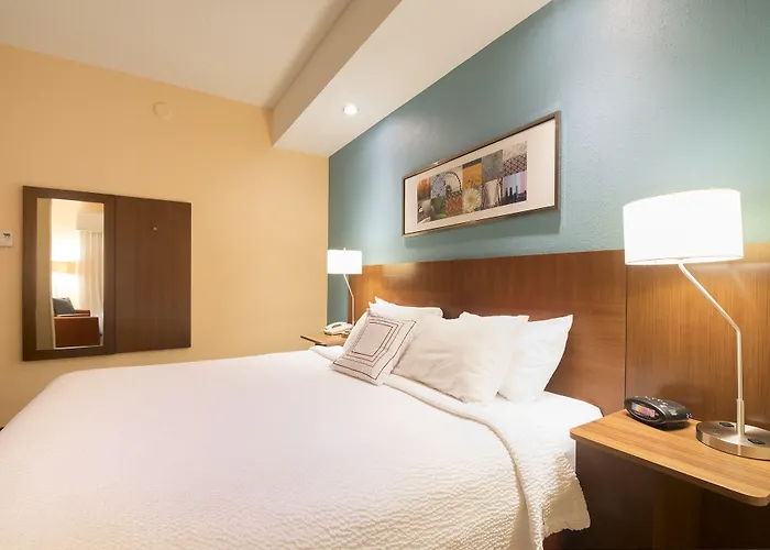 Comfort Inn & Suites Green Bay Stadium Area
