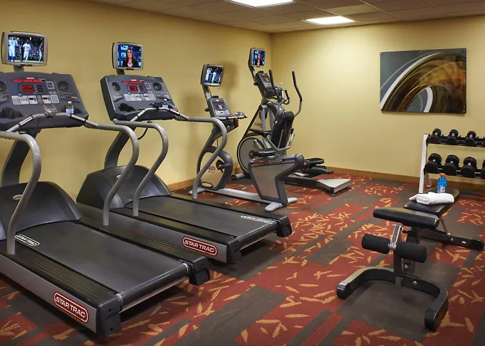 Courtyard By Marriott Detroit Troy