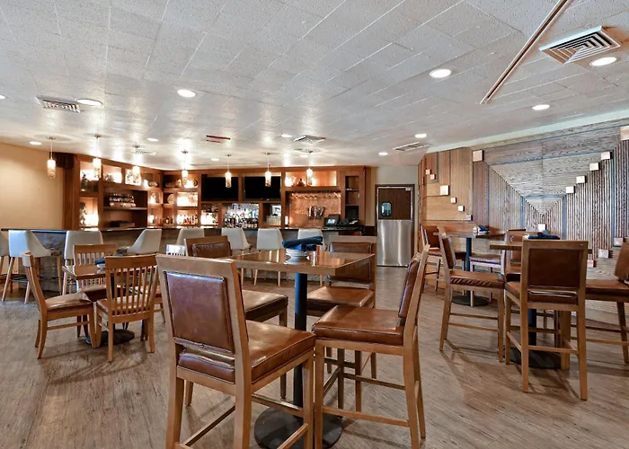 Doubletree By Hilton Phoenix- Tempe