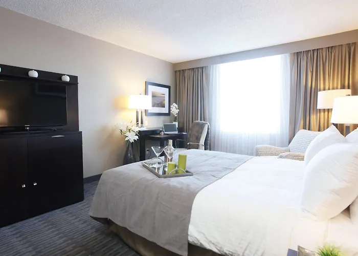 Pomeroy Hotel & Conference Centre