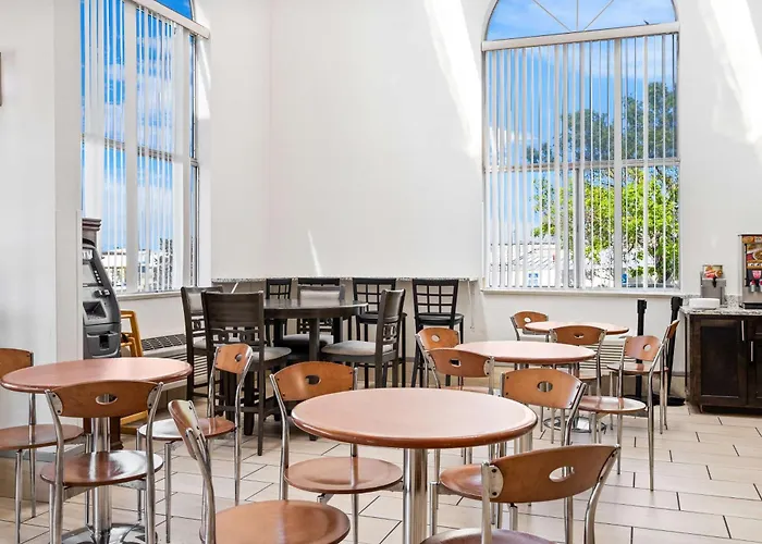 Surestay Hotel By Best Western Albuquerque Midtown
