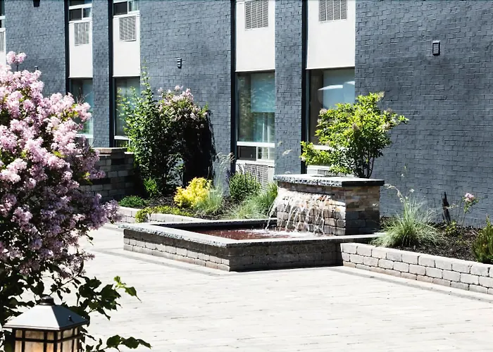 Quattro Hotel & Conf Centre, An Ascend Collection Hotel
