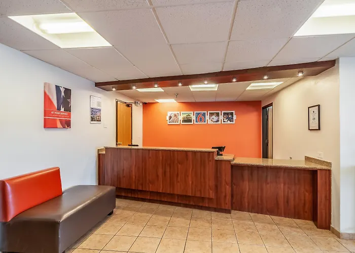 Motel 6-Naperville, Il