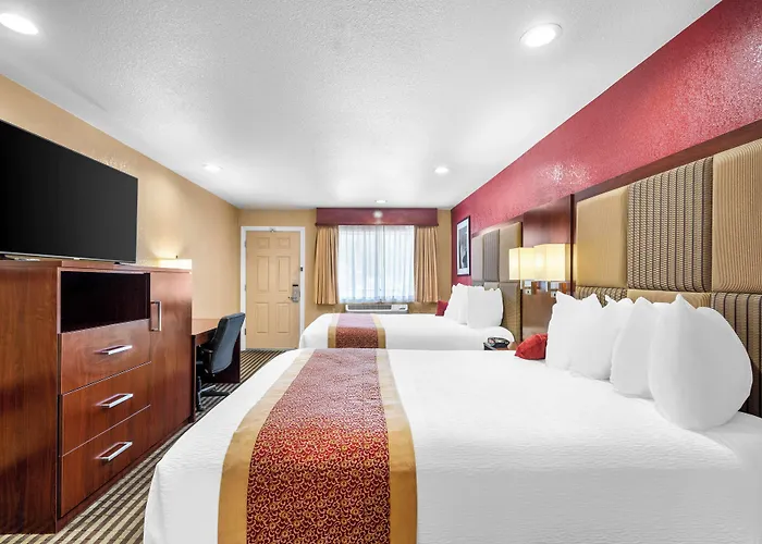 Best Western Plus Yosemite Way Station