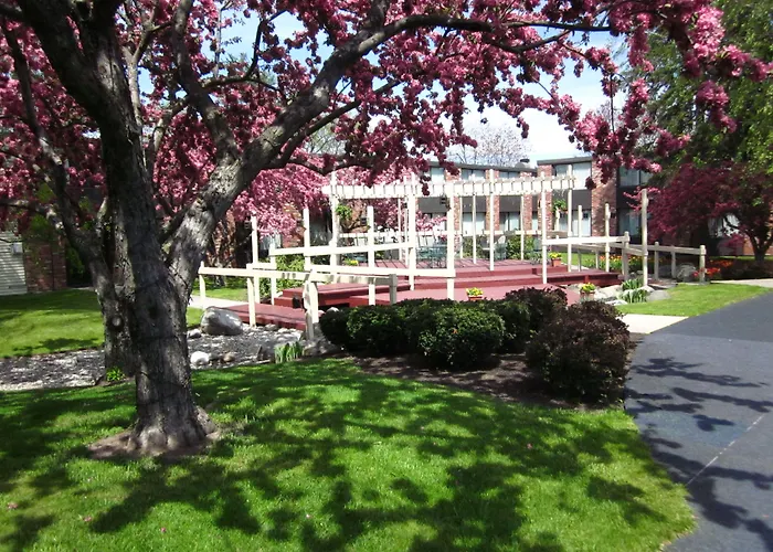 Fireside Inn & Suites Portland (Adults Only)