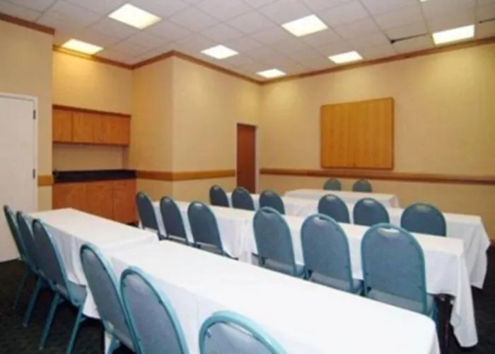 Pan American Inn And Suites