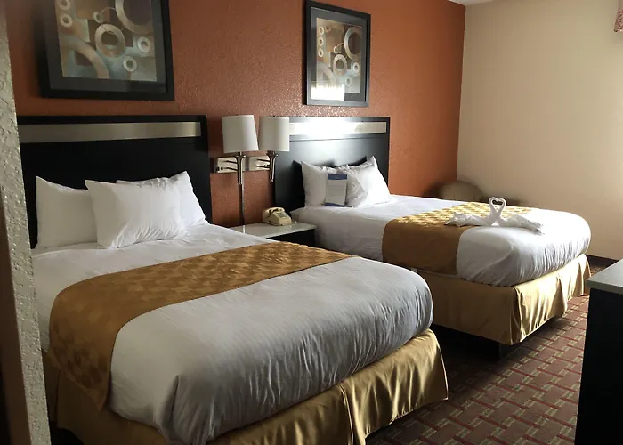 Baymont By Wyndham Cincinnati Sharonville