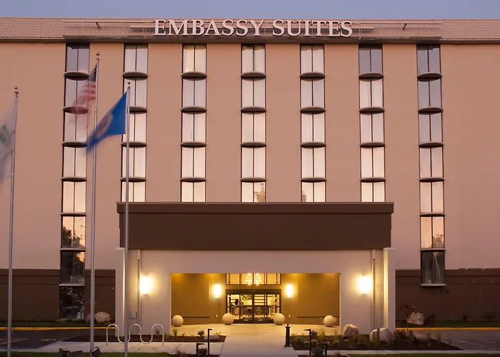 Embassy Suites By Hilton Minneapolis Bloomington Edina
