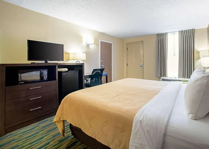 Quality Inn Near Six Flags St. Louis Pacific