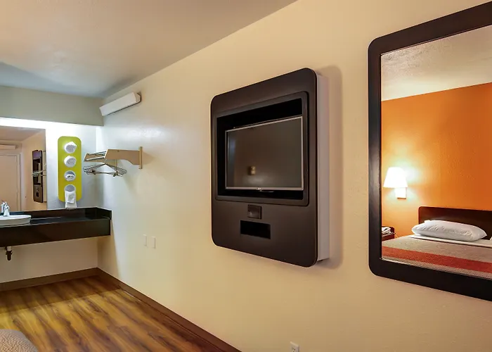 Economy Suites Springfield - Extended Stay
