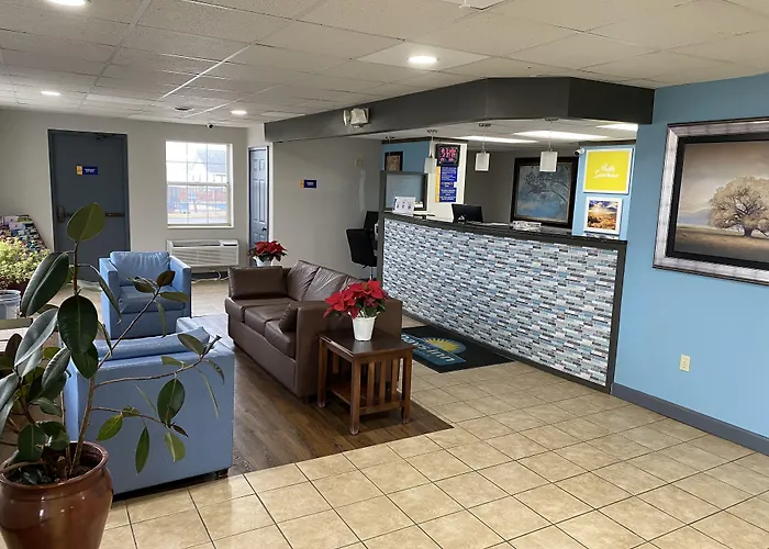 Days Inn By Wyndham Perryville Mo