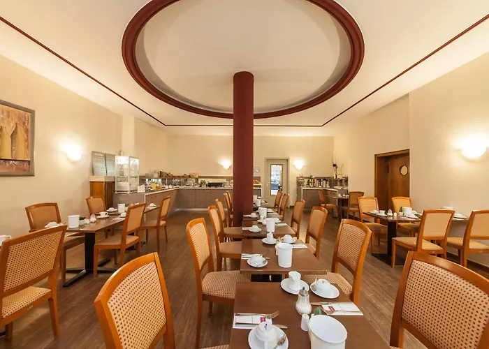 Palm Premium Hotel
