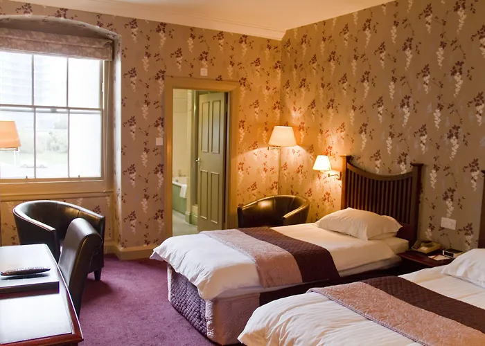 Duke Of Cornwall Hotel