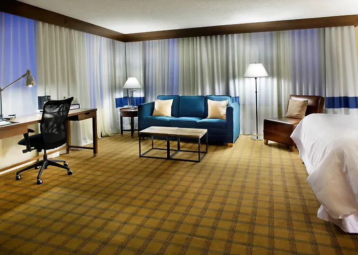 Four Points By Sheraton Huntsville Airport