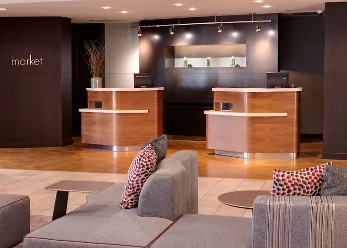 Courtyard By Marriott St. Louis Downtown West