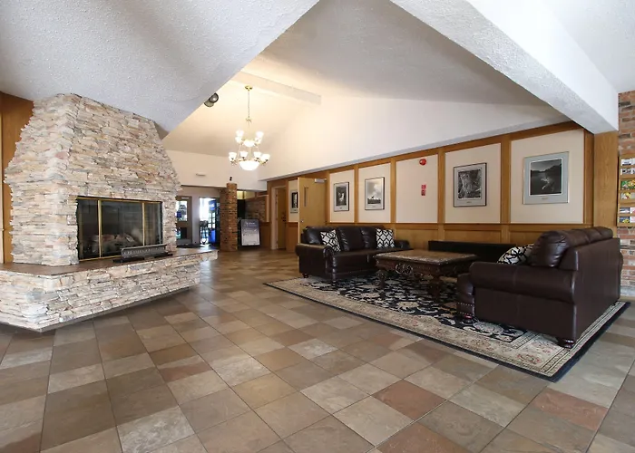 Clarion Pointe