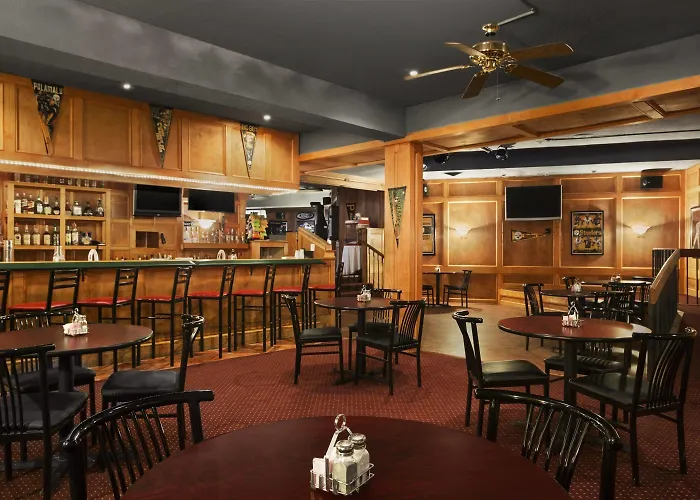 Ramada By Wyndham Pittsburgh/New Stanton