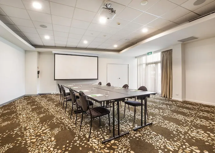 Holiday Inn Melbourne Airport By Ihg
