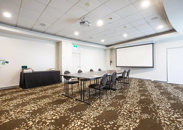 Holiday Inn Melbourne Airport By Ihg